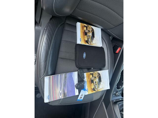 Ford KUGA 1.5 Titanium Styling Pack Bj 2016 Km 83.000 Nap 2e eigenaar Hoge Zit Luxe Uitvoering !!