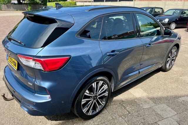 Ford KUGA 2.5 PHEV ST-LINE X