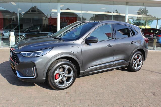 Ford KUGA 2.5-243pk PHEV ST-Line X. Nieuwste model ! Van ¤. 54.937,- voor ¤. 44.450,- ! Trekgewicht van 2.100kg ! Schuif / kanteldak Elektrisch inklapbare Trekhaak, AGR Stoelen voor L+R, 360 Camera, HUB, Apple/Androidauto, Elektrisch verstelbare stoelen, LED V+A, 
