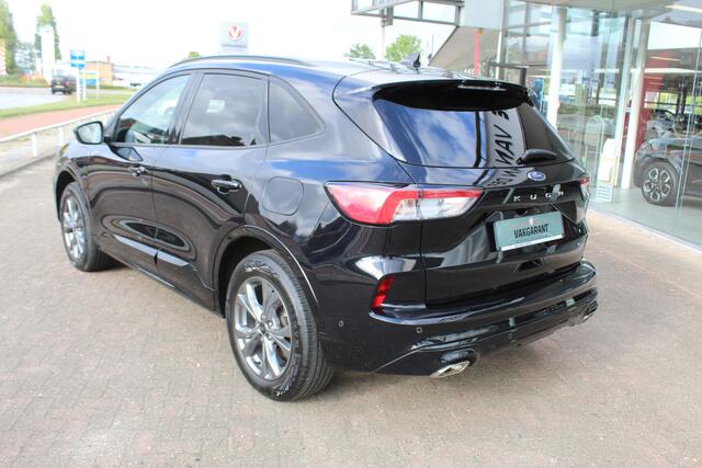 Ford KUGA 2.5-225pk Plug-in Hybrid ST-Line X. Hybride rijden voor een reële prijs ! Adaptive Cruise Control, Stoel- en voorraamverwarming, Climate Control, Metallic lak, Camera v+a, Elektr. achterklep, Side- en lane assist etc.