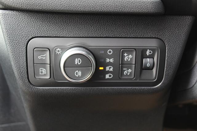 Ford KUGA 2.5-225pk Plug-in Hybrid ST-Line X. Hybride rijden voor een reële prijs ! Adaptive Cruise Control, Stoel- en voorraamverwarming, Climate Control, Metallic lak, Camera v+a, Elektr. achterklep, Side- en lane assist etc.