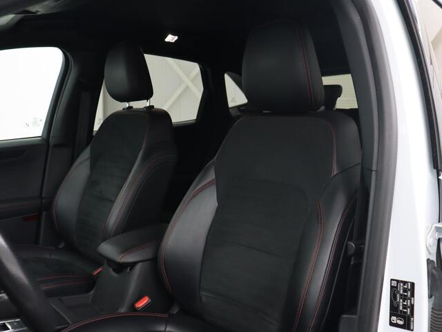 Ford KUGA 2.5 PHEV ST-Line X | Trekhaak | Head-Up | Stoel & stuurverwarming | B&O Sound | Adaptive cruise | Digital Cockpit | Camera | Carplay | Leder/Alcantara | Keyless | Plug In