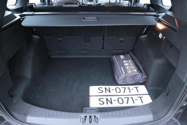 Ford KUGA 150pk ST Line Navi Leder Elektr. Trekhaak Parking pack Apple Carplay 2.000 Trekgewicht Dealeronderhouden