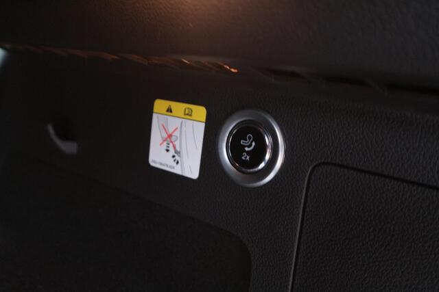 Ford KUGA 150pk ST Line Navi Leder Elektr. Trekhaak Parking pack Apple Carplay 2.000 Trekgewicht Dealeronderhouden
