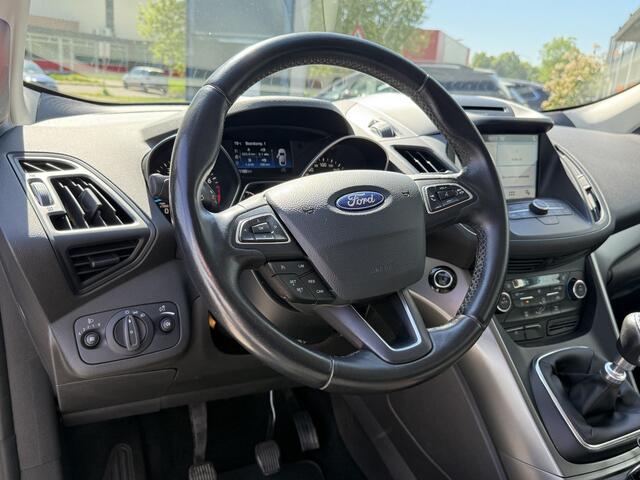 Ford KUGA BWJ 2017 | 1.5T 120PK Trend Ultimate | NWE APK | TREKHAAK | CLIMA | CRUISE | NAVI | LICHTMETAAL | PDC | CARPLAY