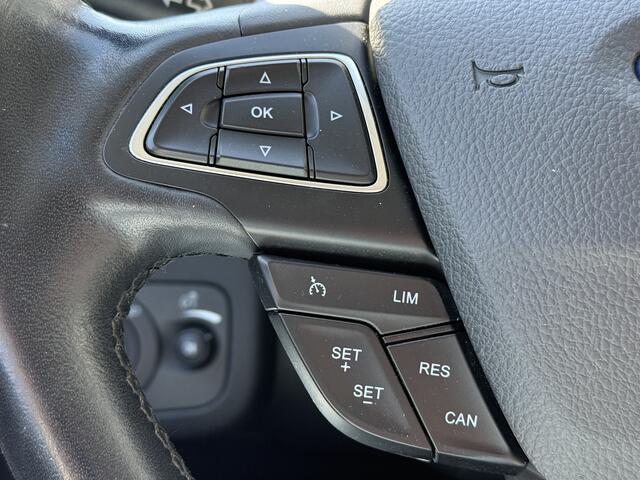 Ford KUGA BWJ 2017 | 1.5T 120PK Trend Ultimate | NWE APK | TREKHAAK | CLIMA | CRUISE | NAVI | LICHTMETAAL | PDC | CARPLAY