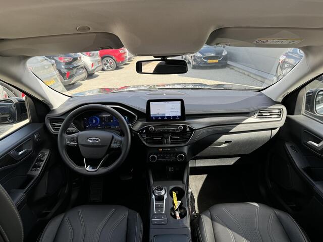 Ford KUGA 2.5 PHEV Vignale 225pk | Driver Assistance Pack | Wegklapbare Trekhaak | Winterpack | 1.500kg Trekgewicht | Slechts 22.000km |