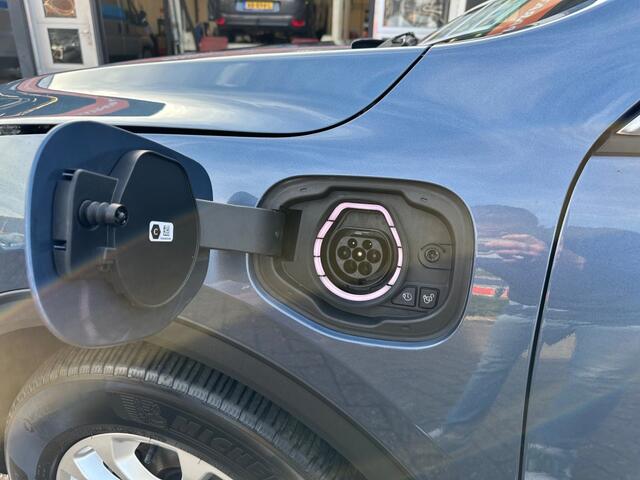 Ford KUGA 2.5 PHEV TITANIUM