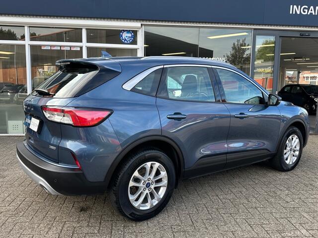 Ford KUGA 2.5 PHEV TITANIUM