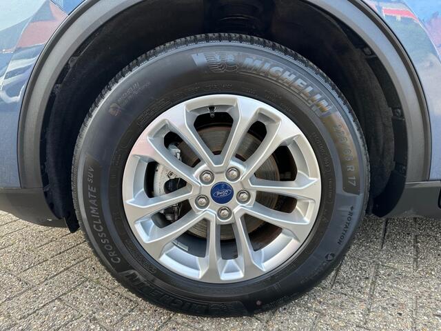 Ford KUGA 2.5 PHEV TITANIUM
