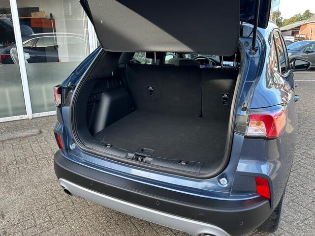 Ford KUGA 2.5 PHEV TITANIUM