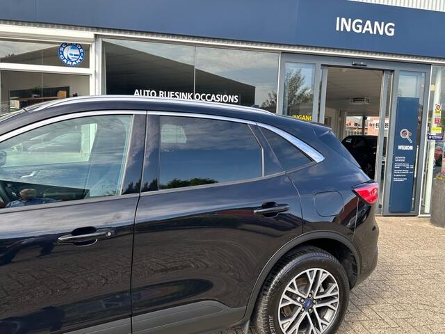 Ford KUGA 2.5 PHEV TITANIUM