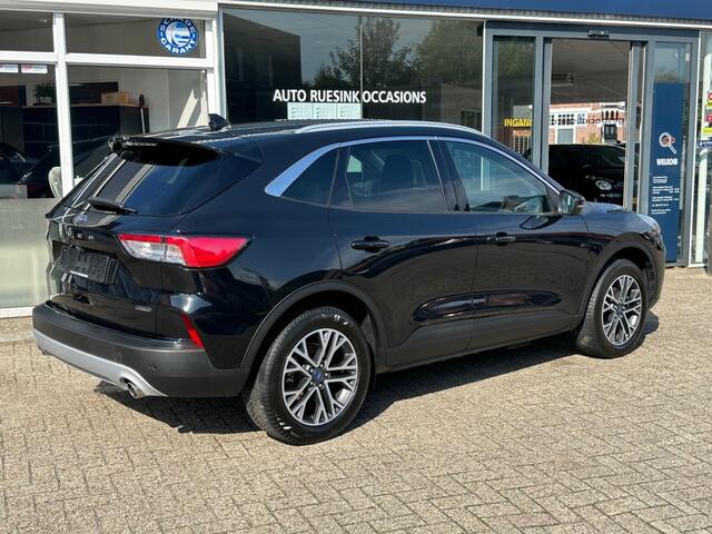 Ford KUGA 2.5 PHEV TITANIUM