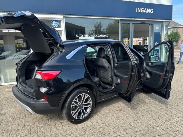 Ford KUGA 2.5 PHEV TITANIUM