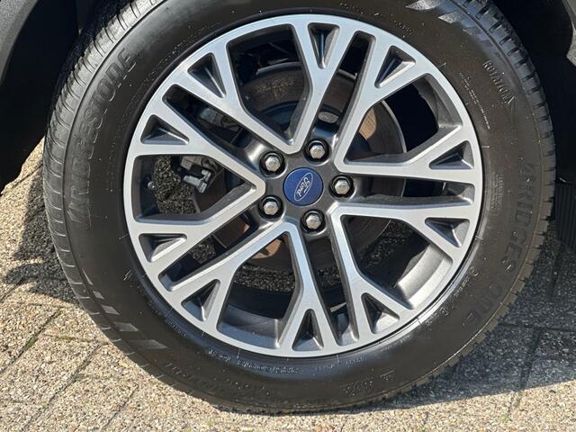 Ford KUGA 2.5 PHEV TITANIUM