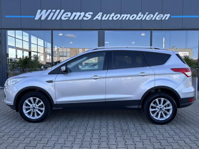 Ford KUGA 1.5 Titanium Styling Pack Afneembare Trekhaak, Panorama Dak & Stoelverwarming