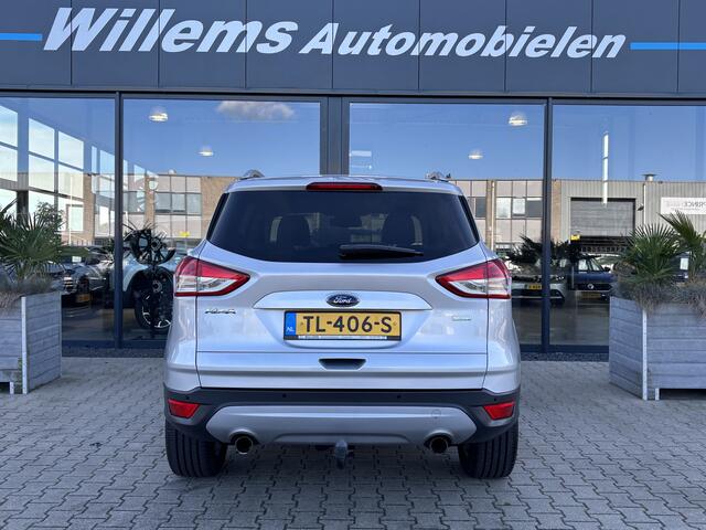 Ford KUGA 1.5 Titanium Styling Pack Afneembare Trekhaak, Panorama Dak & Stoelverwarming
