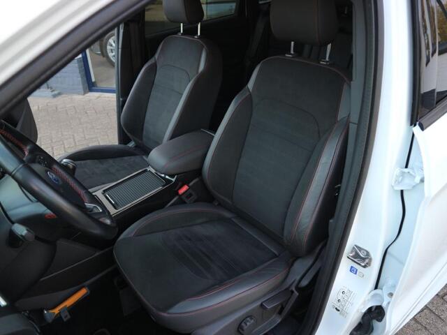 Ford KUGA 1.5 EcoBoost ST Line * NAVI * TREKHAAK (2.000 KG) *