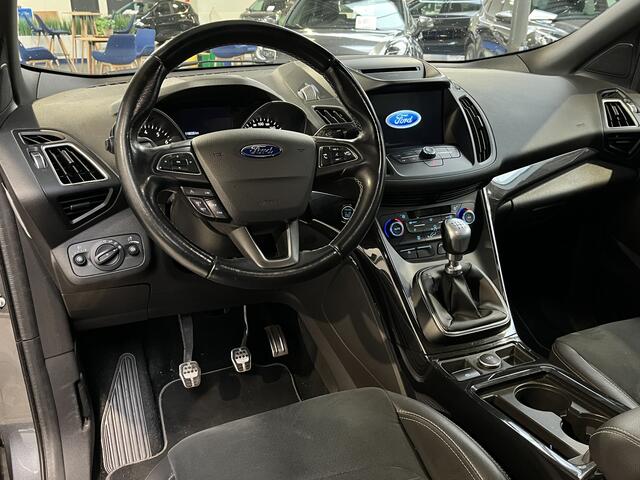 Ford KUGA 1.5 EcoBoost ST Line | Trekhaak | Camera | Voorruitverw. | Half leer | 4 seiz. banden | 100% dealer onderhouden