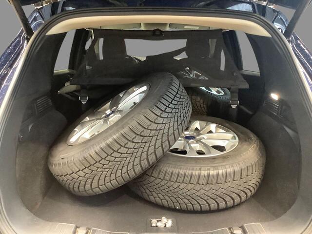 Ford KUGA 2.5 PHEV Titanium X | 2 bandensets | Trekhaak | Bang&Olufsen | Half leder | Adaptive cruise control | Winter pack | Dodehoeksensoren