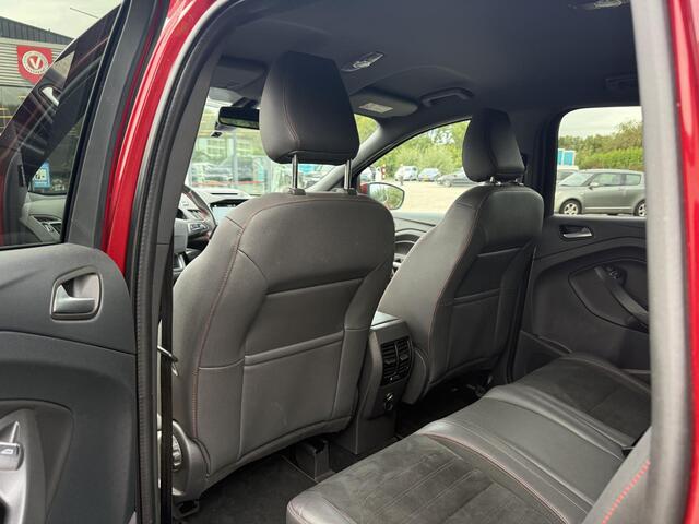 Ford KUGA 1.5 EcoBoost ST Line 2000 kilo trekgewicht | Navigatie| PDC V+A | Cruise