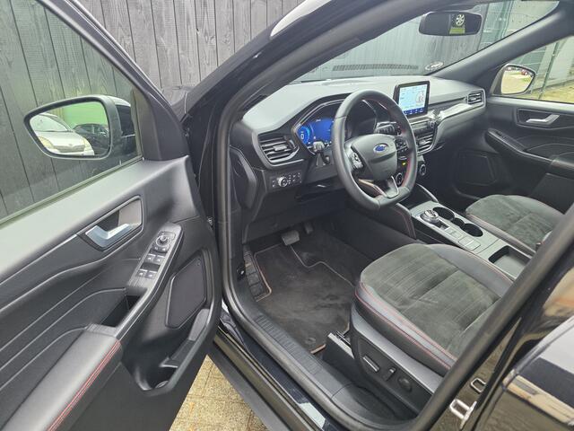 Ford KUGA 2.5 PHEV ST-Line X
