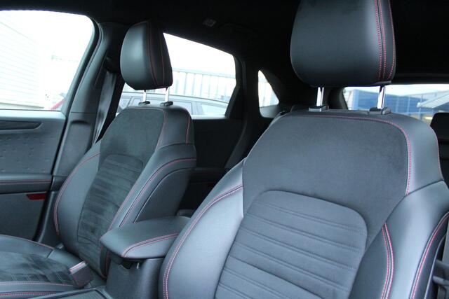 Ford KUGA 1.5 EcoBoost 150PK ST-Line X | Trekhaak | BLIS | B&O | Navigatie | Adaptieve Cruise
