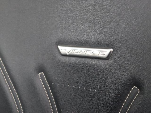 Ford KUGA 2.5 PHEV Vignale | Head-Up | Trekhaak | Adaptive cruise | Leder | 360 Camera | Stoelverwarming | Digital Cockpit | Carplay | Dodehoek detectie | Navigatie | Keyless | Achterbankverwarming | Plug In