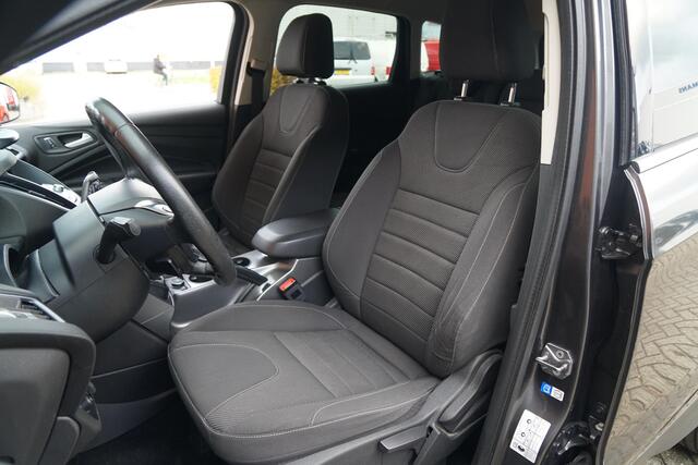 Ford KUGA 1.5 Trend + WINTERPAKKET / NAVIGATIE / PDC