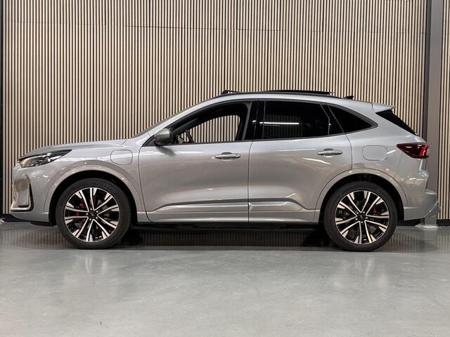 Ford KUGA 2.5 PHEV 243pk ST-Line X Panoramadak Trekhaak Winter Techno pack AGR Stoelen 20" LM *NIEUW* !!