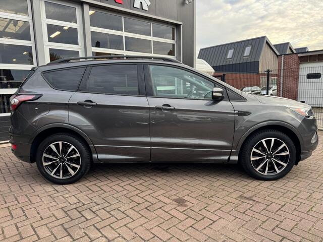 Ford KUGA 1.5 ECOBOOST ST LINE / NAVI / CAMERA / CRUISE / TREKHAAK!