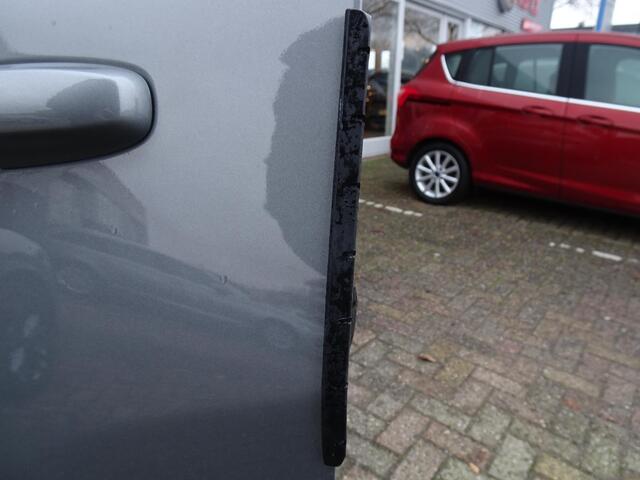 Ford KUGA 150pk EcoBoost ST-Line Navi Camera Winter Parking Dodehoek pack Adap Cruise Keyless Dealeronderhouden