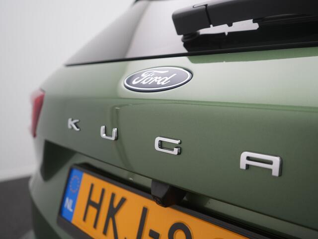 Ford KUGA 2.5 PHEV Titanium - RIJKLAARPRIJS - Plug-in Hybrid - 360 graden Camera - Stoel- en Stuurverwarming - Apple Carplay - Android Auto - Trekhaak Elektrisch Uitklapbaar