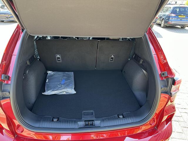 Ford KUGA 2.5 PHEV ST-Line X 225pk | Afneembare trekhaak | Driver Assistance Pack | 19 inch | Winter Pack | Elektrische achterklep