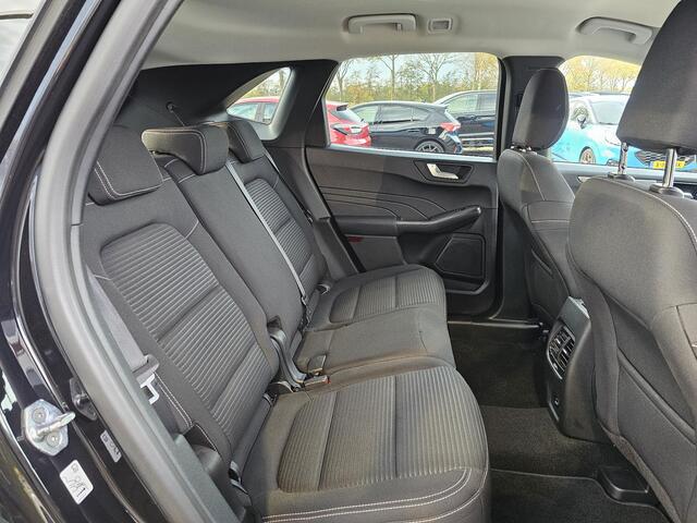 Ford KUGA 2.5 PHEV Titanium 225 pk | Wegklapbare trekhaak | Keyless entry | PDC v+a | Achteruitrijcamera | Lane assist | Climate control