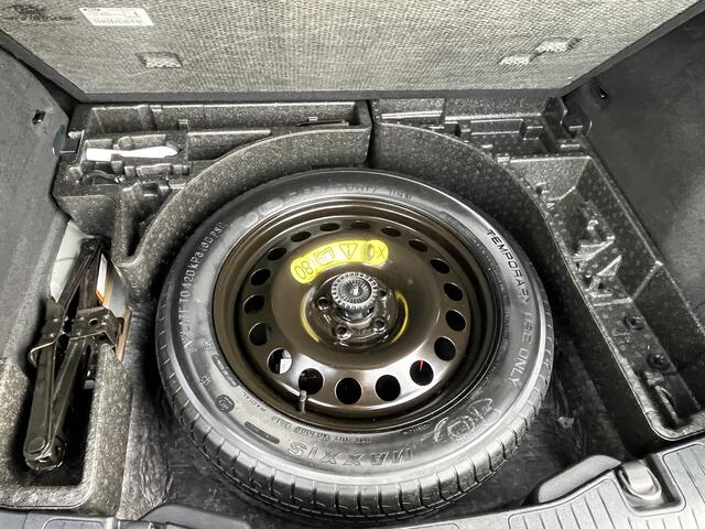 Ford KUGA 2.5 PHEV ST-Line X 225pk/165kW e-CVT Automaat | Afneembare trekhaak | Driver Assistance Pack | Winter Pack |