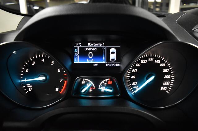 Ford KUGA 1.5 Titanium+Stylingpack CAMERA CRUISE NAVI PDC CLIMA TREKHAAK