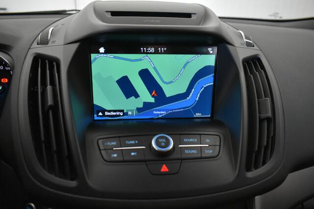 Ford KUGA 1.5 ST Line Trekh Navi PDC Winterpack