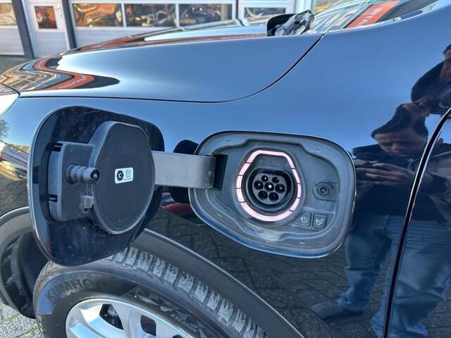 Ford KUGA 2.5 PHEV TITANIUM