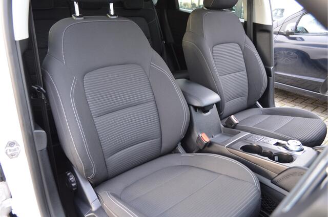 Ford KUGA 2.5 PHEV Carplay Achteruitrijcamera Spoorwisselassistent Digital Cockpit