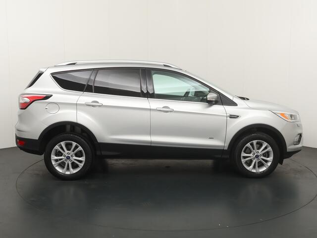Ford KUGA 1.5 Titanium 4WD 182PK | Trekhaak | Winter pack | BLIS | Cruise | Camera | Navi |