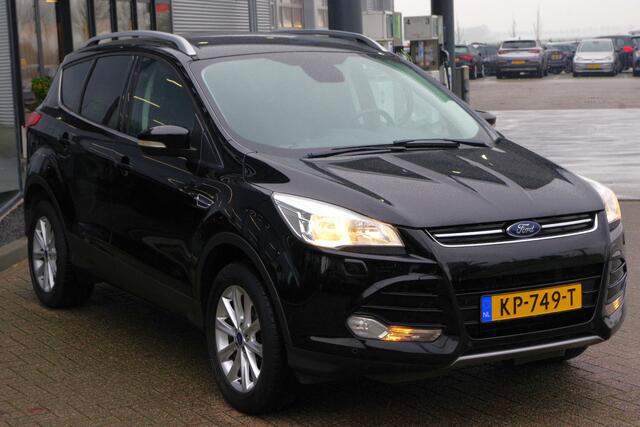 Ford KUGA 1.5 120 PK Titanium, Winterpakket, Trekhaak, Camera, Navigatie, Climate Control, Stoelverwarming