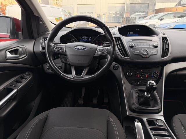 Ford KUGA 1.5 Titanium Winter Pack - Stoelverwarming - Trekhaak 1800 Kg