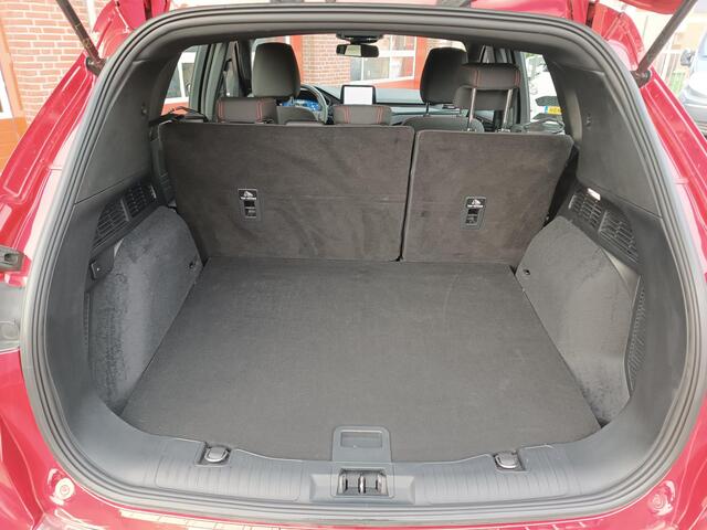 Ford KUGA 2.5 PHEV ST-Line, carplay, cruise