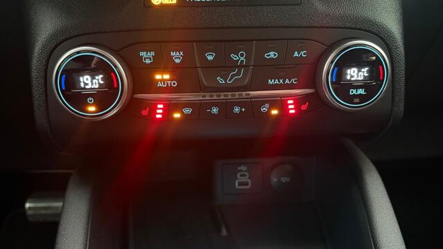 Ford KUGA 2.5 PHEV ST-LINE X / 19inch+Driver+Design+Techno+Winter pack