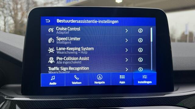 Ford KUGA 2.5 PHEV ST-LINE X / 19inch+Driver+Design+Techno+Winter pack