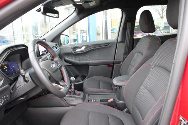 Ford KUGA 1.5 EcoBoost ST-Line | Trekhaak 1800KG | Stoel + Stuurverwarming | Climate Control | Navigatie | Cruise Control |