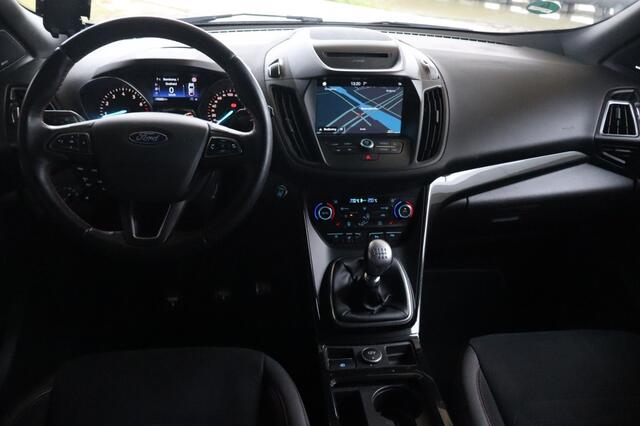 Ford KUGA 1.5 EcoB. ST Line | Stoel en stuurverwarming | Trekhaak | Navi