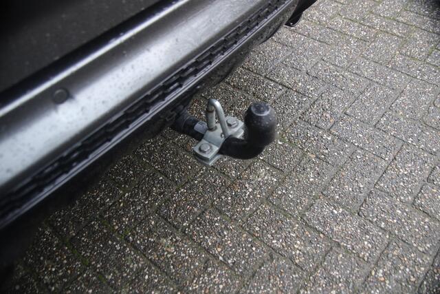 Ford KUGA 1.5 EcoBoost ST Line | LED | Pano | Winterpakket | Camera | Org. NL |