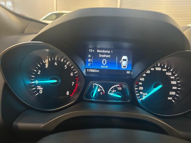 Ford KUGA 1.5 ECOB. ST LINE / 19Inch / Camera